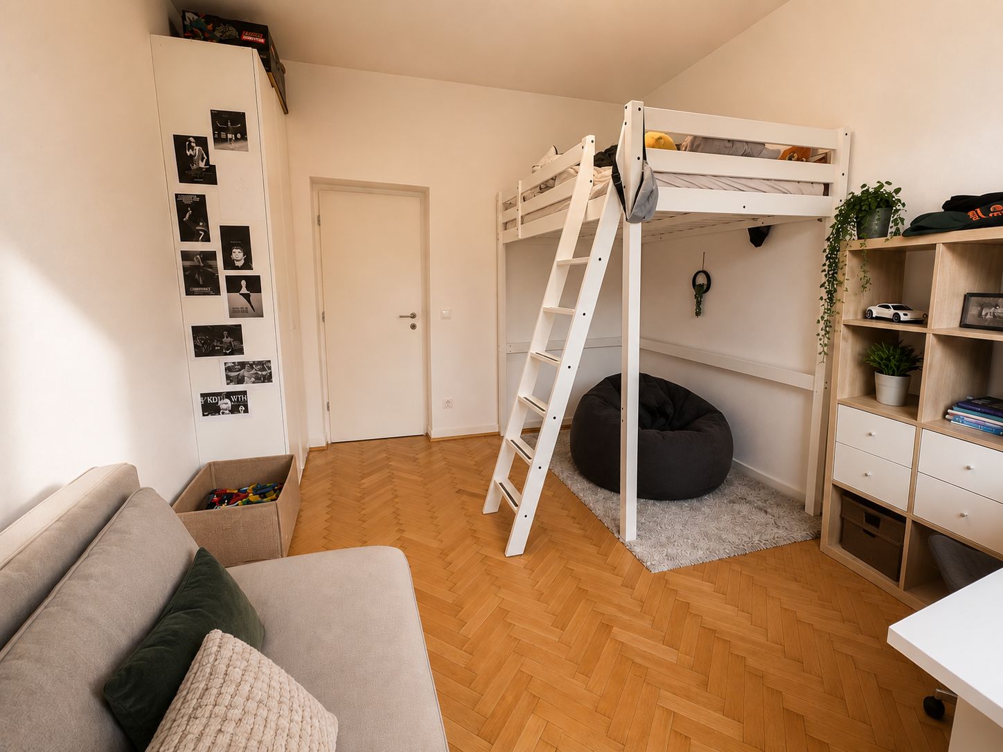 Kinderzimmer möbliert